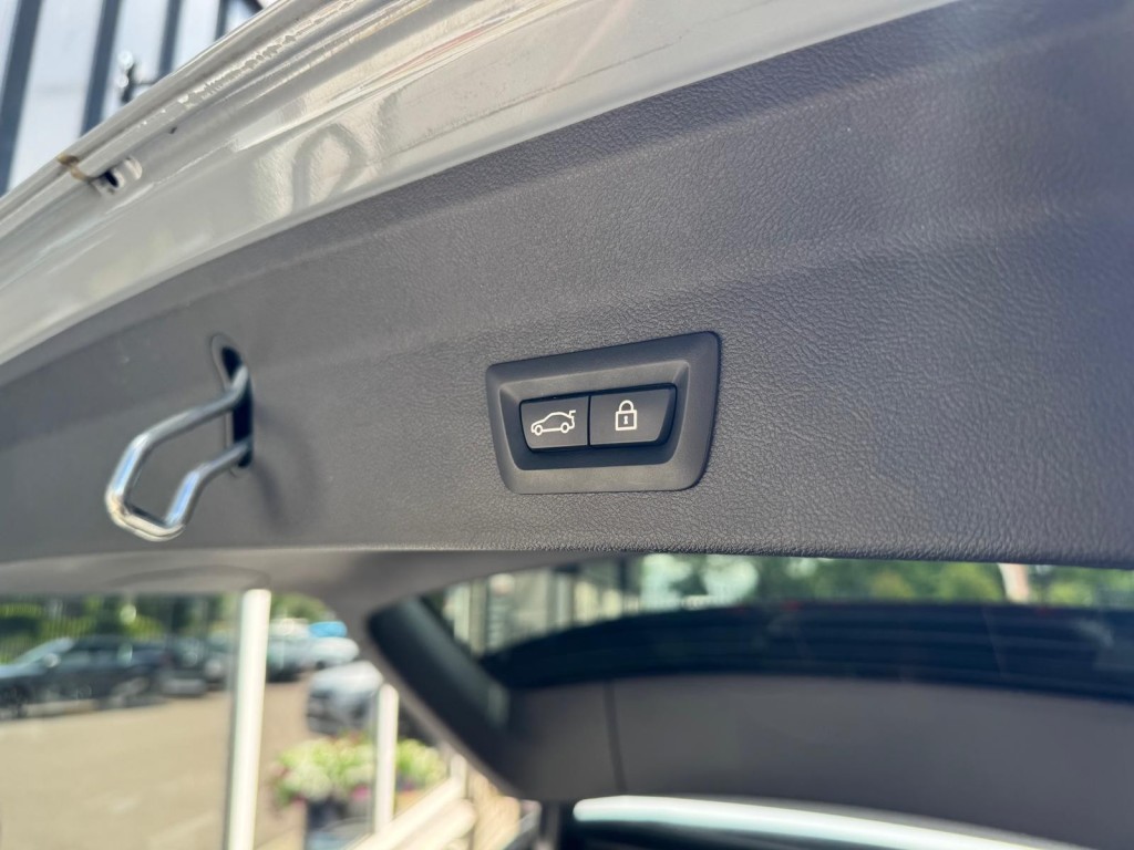 BMW X3 Bmw X3 M40I XDrive High Ex. 360Pk Panorama M stoelen Hud H&K Trekhaak Laser 1e eigenaar! 360camera
