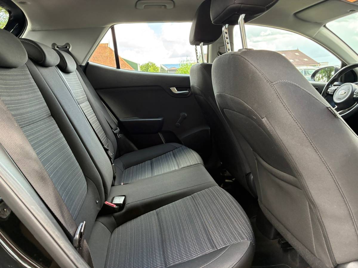 Kia Stonic Kia Stonic 1.0 T-GDi MHEV | Carplay + Clima + Cruise nu €10.975,-!!