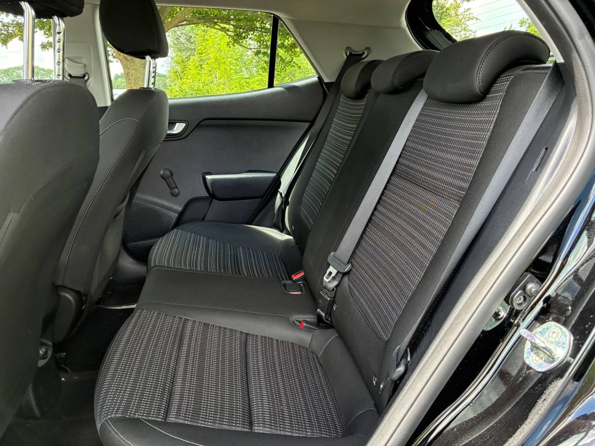 Kia Stonic Kia Stonic 1.0 T-GDi MHEV | Carplay + Clima + Cruise nu €10.975,-!!