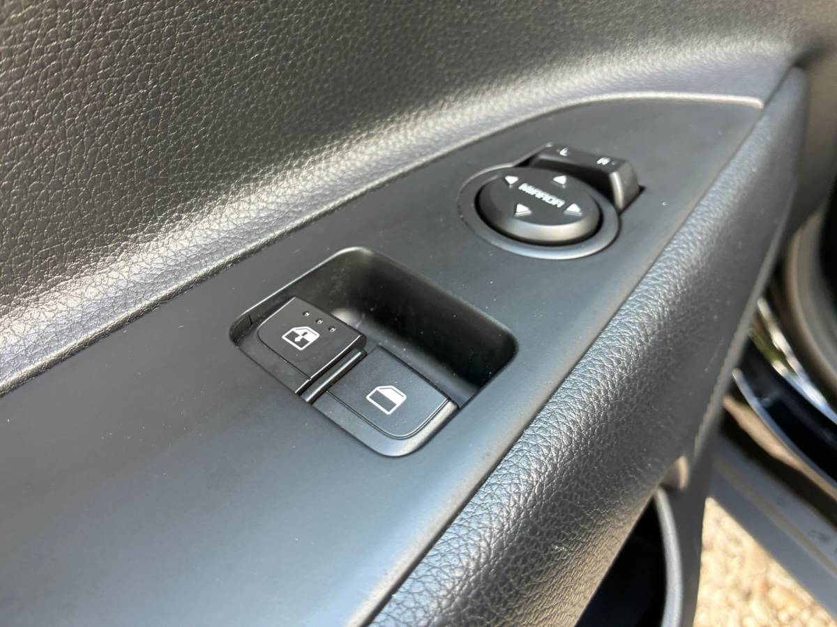 Kia Stonic Kia Stonic 1.0 T-GDi MHEV | Carplay + Clima + Cruise nu €10.975,-!!