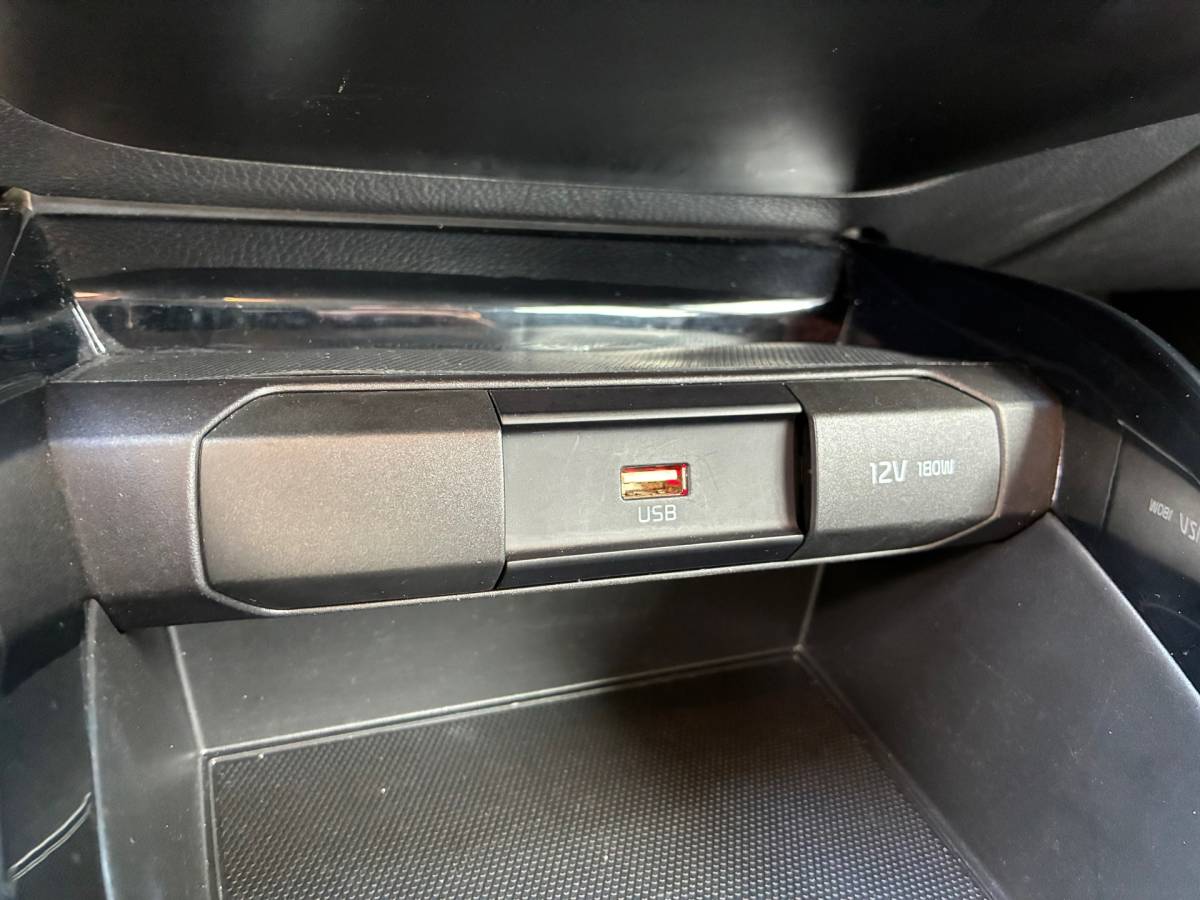 Kia Stonic Kia Stonic 1.0 T-GDi MHEV | Carplay + Clima + Cruise nu €10.975,-!!