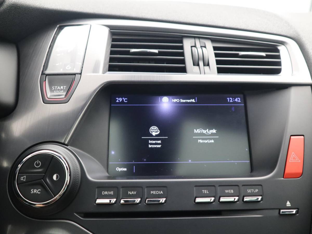 Citroën DS5 Citroen DS5 2.0 BlueHDi Business Executive FULL LED / CAMERA / LEDER / STOELVERW / DENOM AUDIO / PANORAMADAK / CLIMA / PDC / NL-AUTO