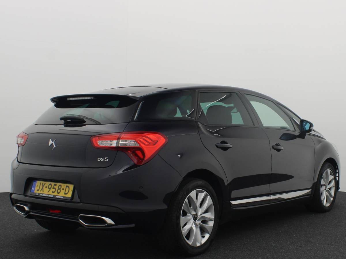 Citroën DS5 Citroen DS5 2.0 BlueHDi Business Executive FULL LED / CAMERA / LEDER / STOELVERW / DENOM AUDIO / PANORAMADAK / CLIMA / PDC / NL-AUTO