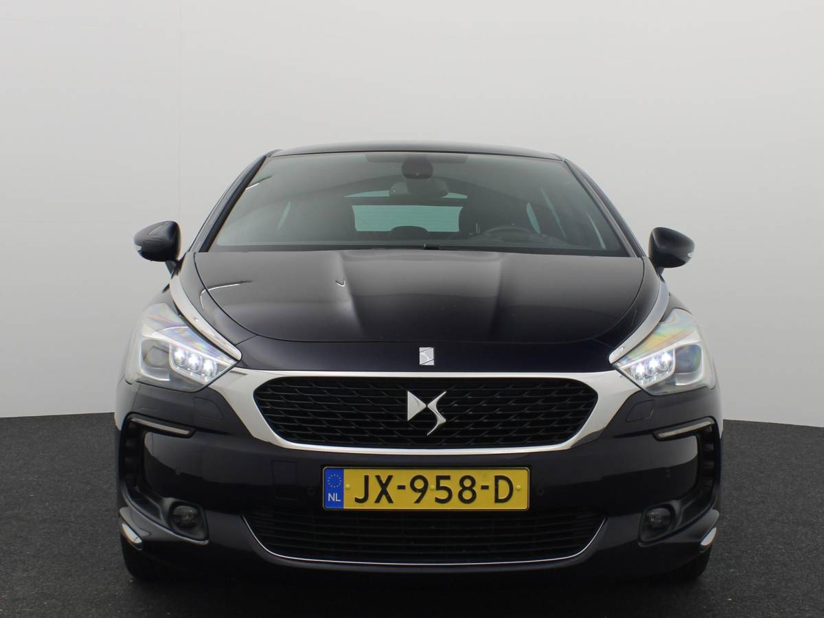 Citroën DS5 Citroen DS5 2.0 BlueHDi Business Executive FULL LED / CAMERA / LEDER / STOELVERW / DENOM AUDIO / PANORAMADAK / CLIMA / PDC / NL-AUTO
