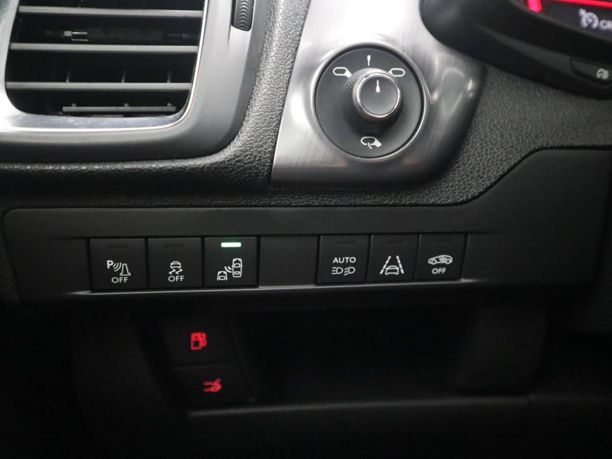 Citroën DS5 Citroen DS5 2.0 BlueHDi Business Executive FULL LED / CAMERA / LEDER / STOELVERW / DENOM AUDIO / PANORAMADAK / CLIMA / PDC / NL-AUTO