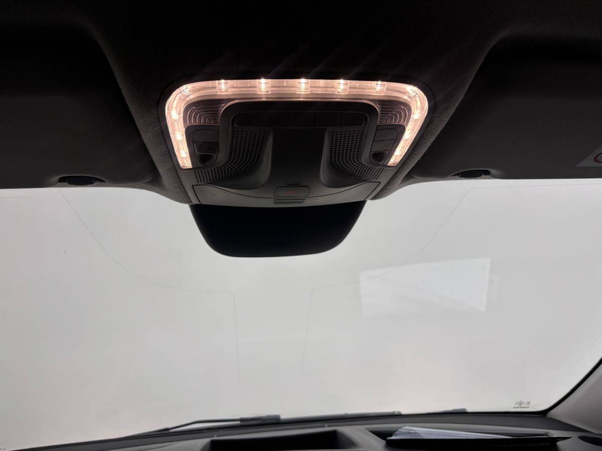 Mercedes-Benz Vito Mercedes-Benz Vito 114 CDI Lang Automaat Navigatie Camera Stoelverwarming Adaptive Cruise Control Trekhaak