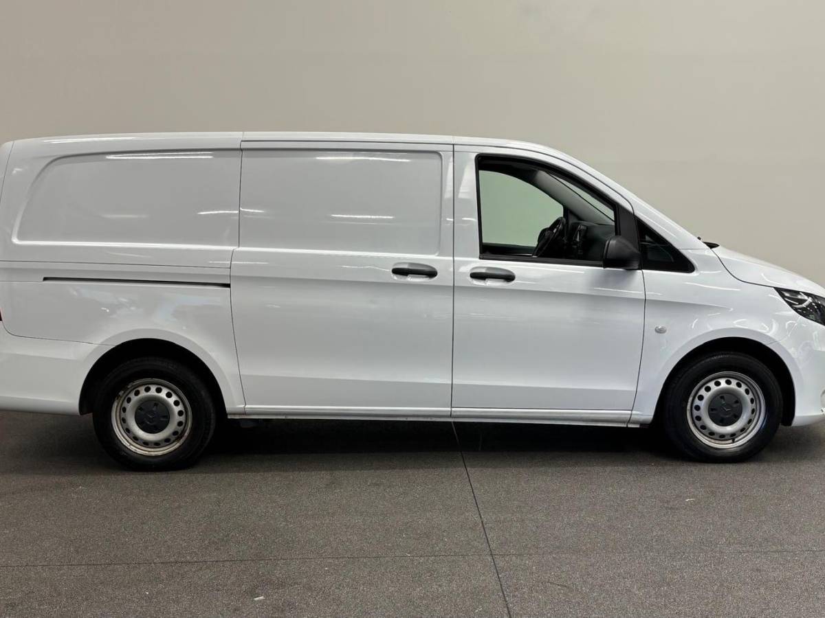 Mercedes-Benz Vito Mercedes-Benz Vito 114 CDI Lang Automaat Navigatie Camera Stoelverwarming Adaptive Cruise Control Trekhaak