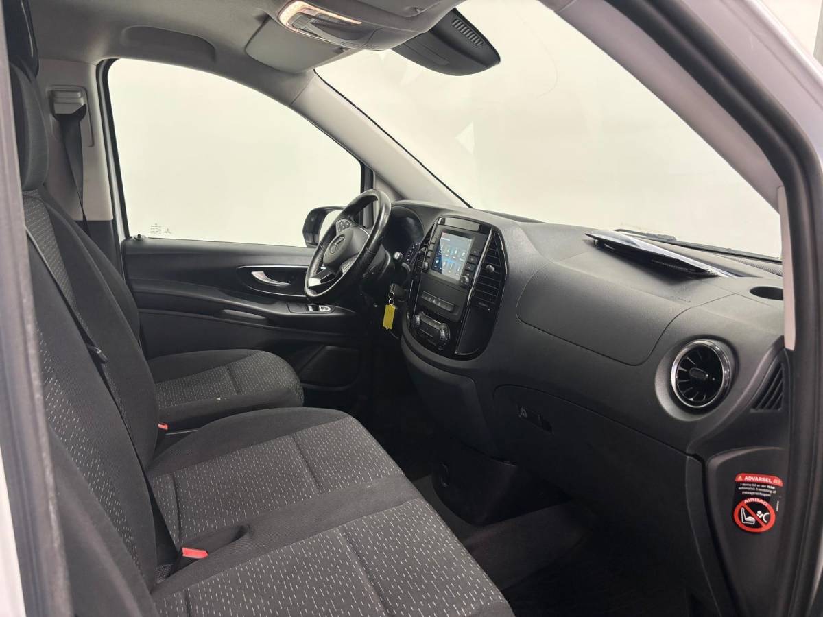 Mercedes-Benz Vito Mercedes-Benz Vito 114 CDI Lang Automaat Navigatie Camera Stoelverwarming Adaptive Cruise Control Trekhaak