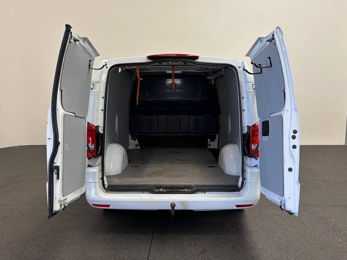 Mercedes-Benz Vito Mercedes-Benz Vito 114 CDI Lang Automaat Navigatie Camera Stoelverwarming Adaptive Cruise Control Trekhaak