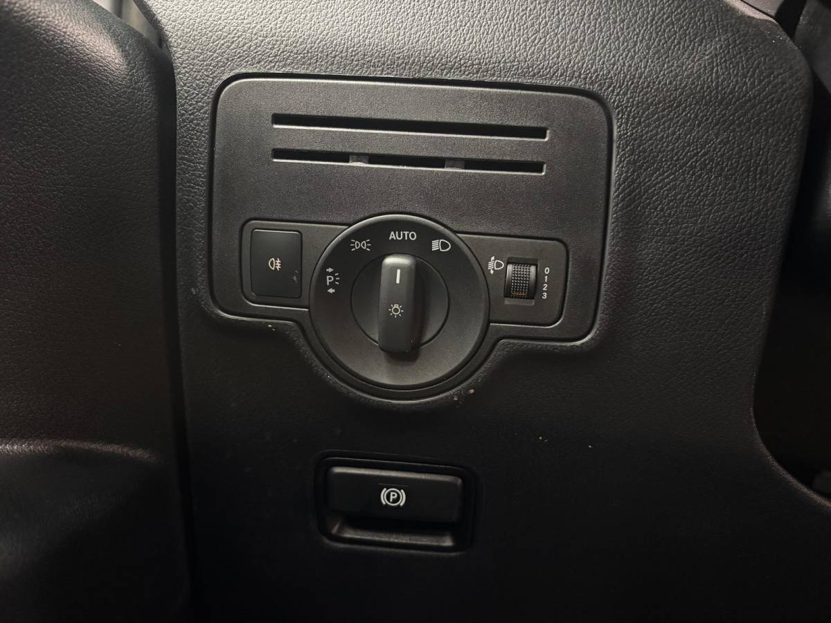 Mercedes-Benz Vito Mercedes-Benz Vito 114 CDI Lang Automaat Navigatie Camera Stoelverwarming Adaptive Cruise Control Trekhaak