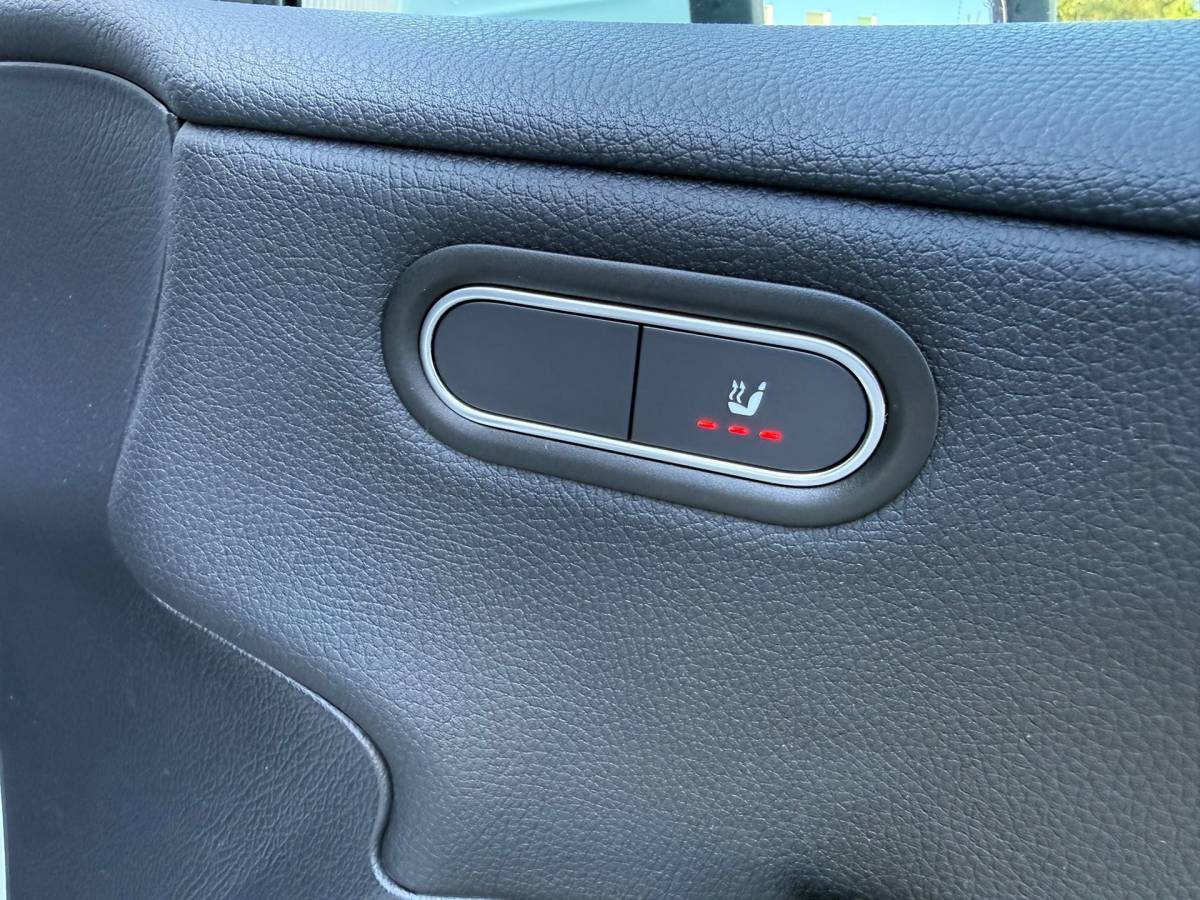 Mercedes-Benz A-Klasse Mercedes-Benz A-klasse 250 e /Apple CarPlay /18 inch AMG /Navigatie /Stoelverwarming