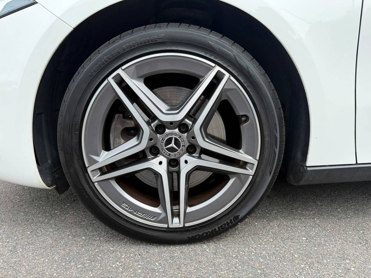 Mercedes-Benz A-Klasse Mercedes-Benz A-klasse 250 e /Apple CarPlay /18 inch AMG /Navigatie /Stoelverwarming