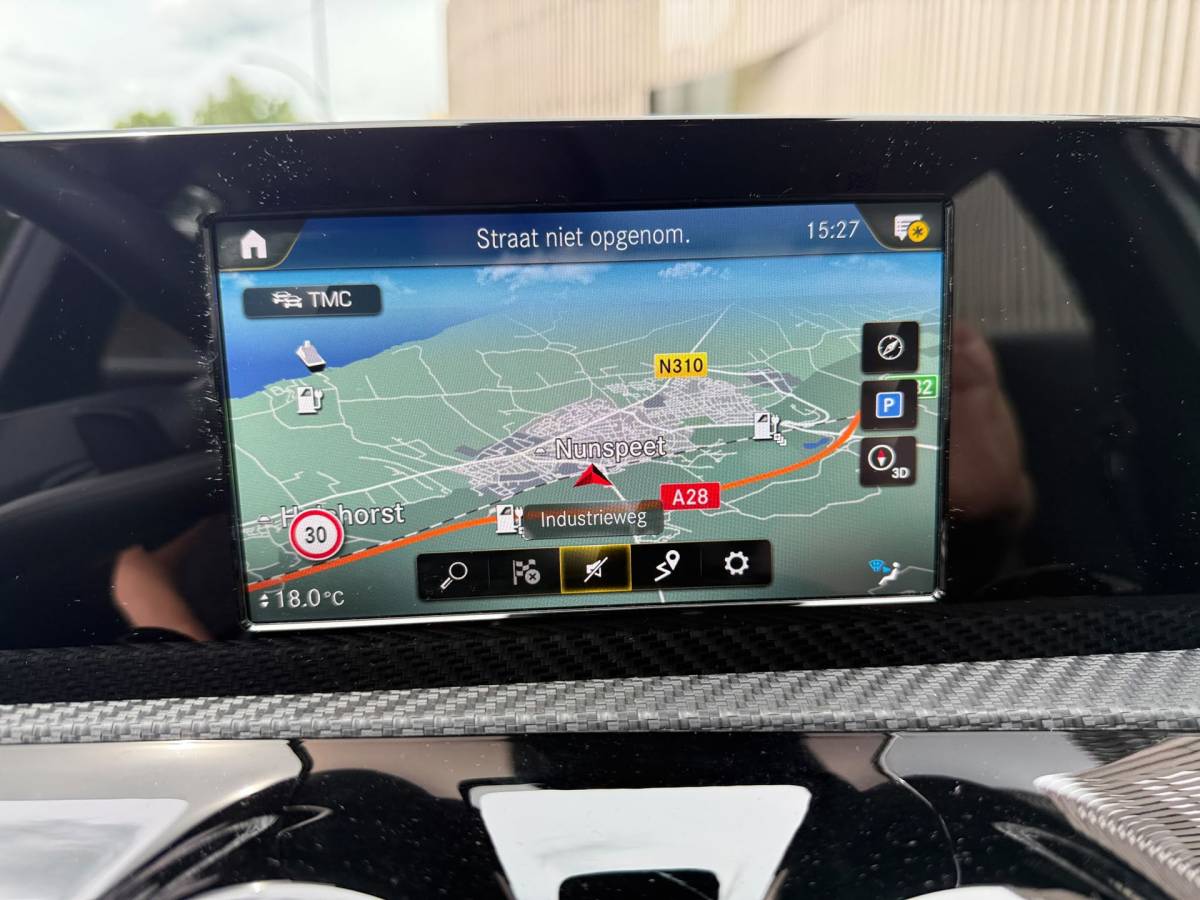 Mercedes-Benz A-Klasse Mercedes-Benz A-klasse 250 e /Apple CarPlay /18 inch AMG /Navigatie /Stoelverwarming