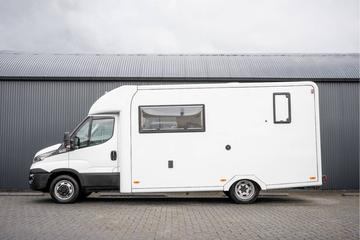 Iveco Daily Iveco Daily 40C18 3.0L 180PK | Camperkandidaat | 1ste Eigenaar | Automaat | Euro 6 | Camera | 3.5T Trekgewicht