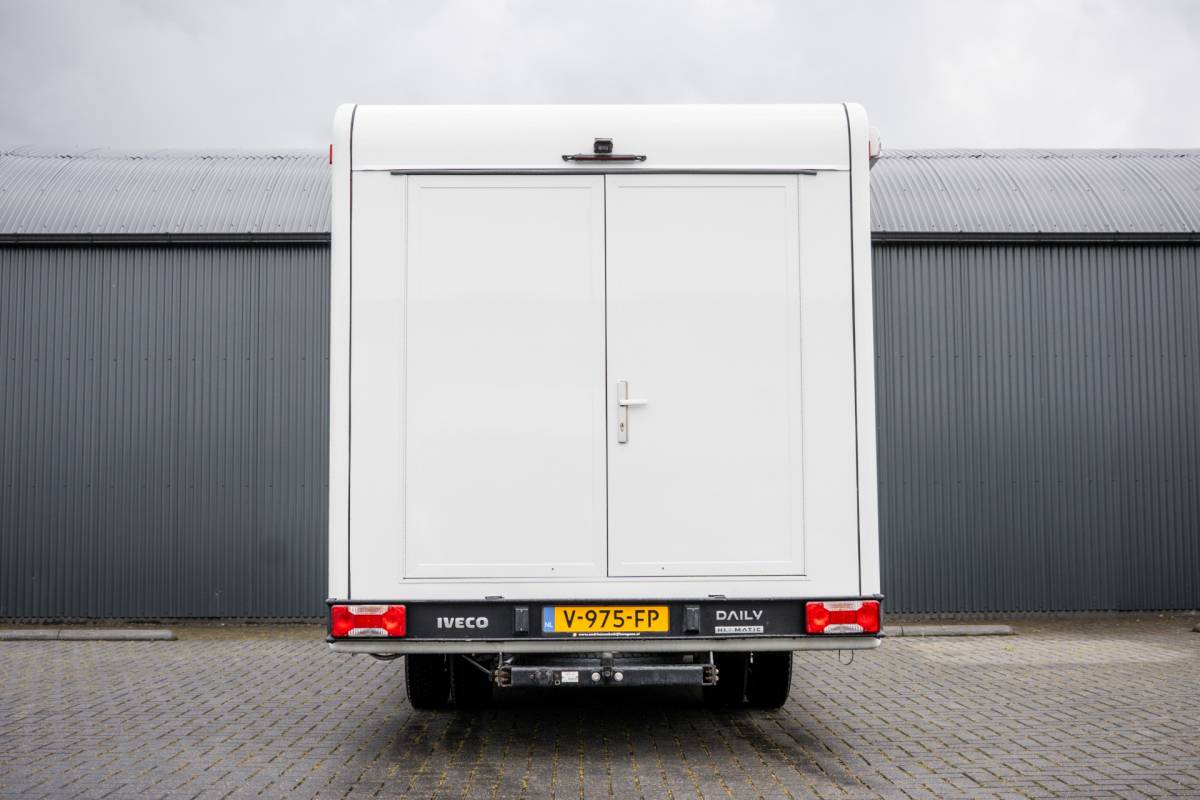 Iveco Daily Iveco Daily 40C18 3.0L 180PK | Camperkandidaat | 1ste Eigenaar | Automaat | Euro 6 | Camera | 3.5T Trekgewicht