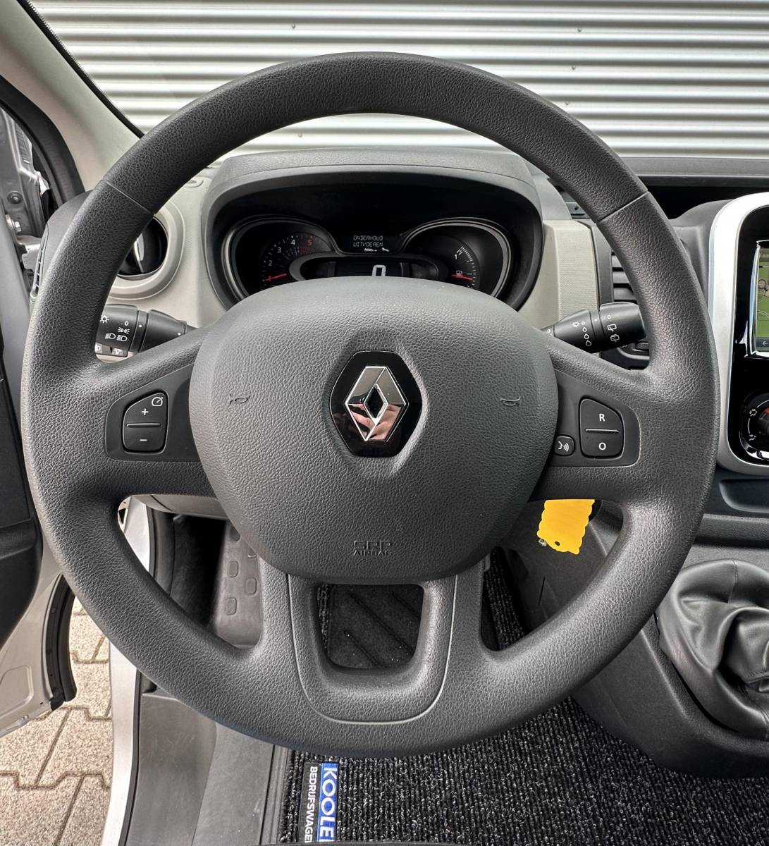 Renault Trafic Renault Trafic 1.6 dCi T29 L2H2 DC Dubbel cabine Extra hoog MARGE Opel Vivaro/