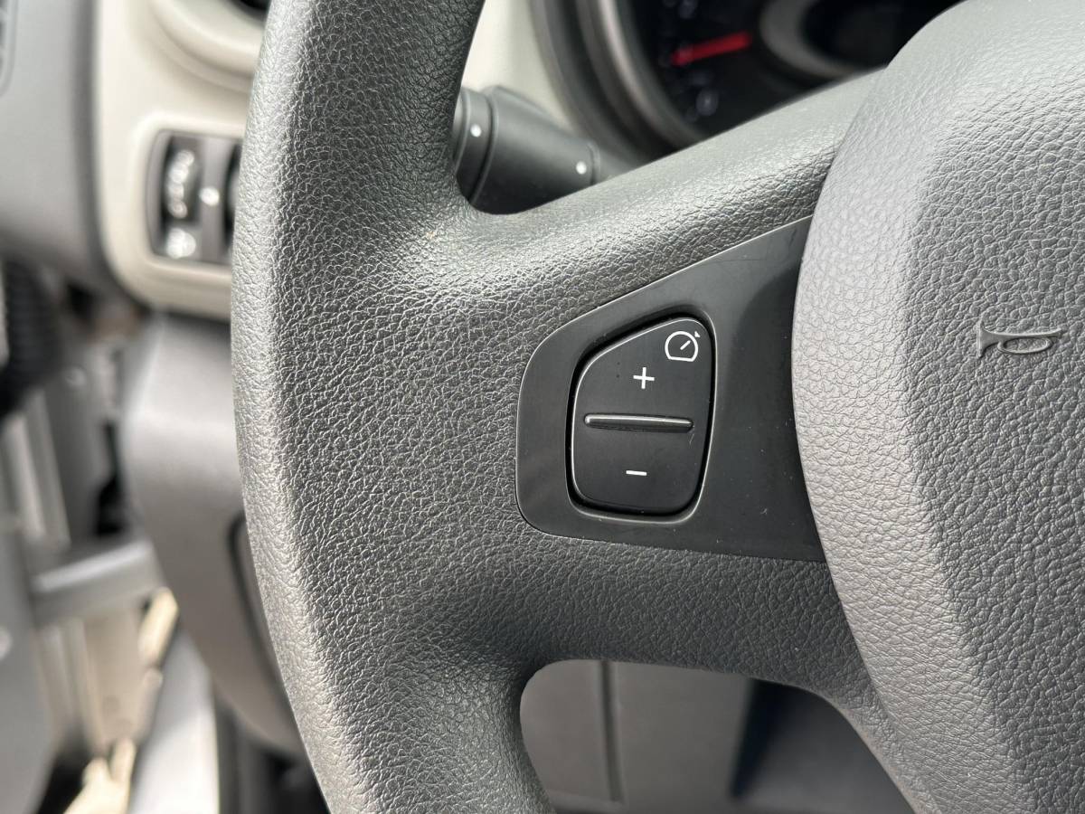 Renault Trafic Renault Trafic 1.6 dCi T29 L2H2 DC Dubbel cabine Extra hoog MARGE Opel Vivaro/