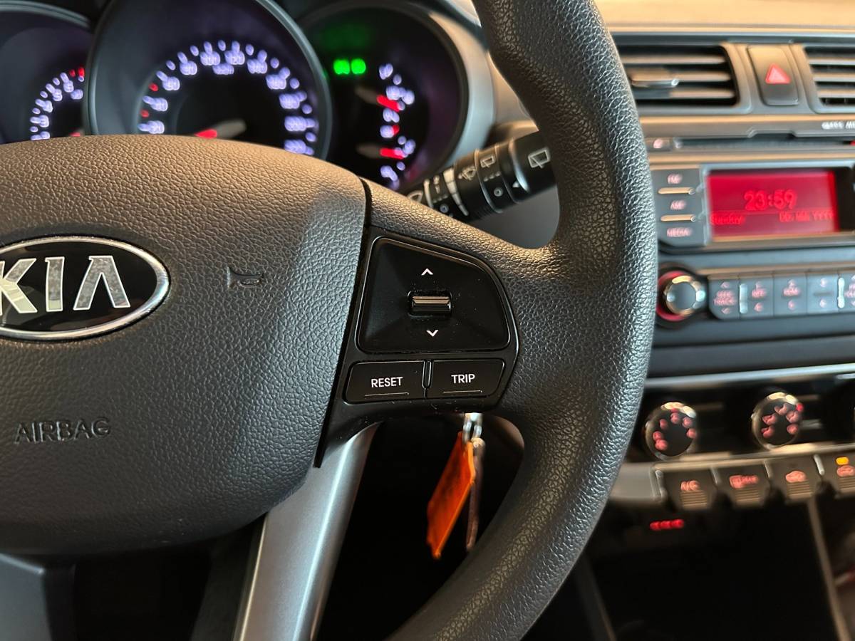 Kia Rio Kia Rio 1.2 CVVT 5-DRS PLUS PACK|CLIMA AIRCO|ISOFIX|AUX+Ipod+USB+12v+BLUETOOTH|START/STOP|NAP|APK 2-2-2027|OH.BEURT BIJ AFLEVERING