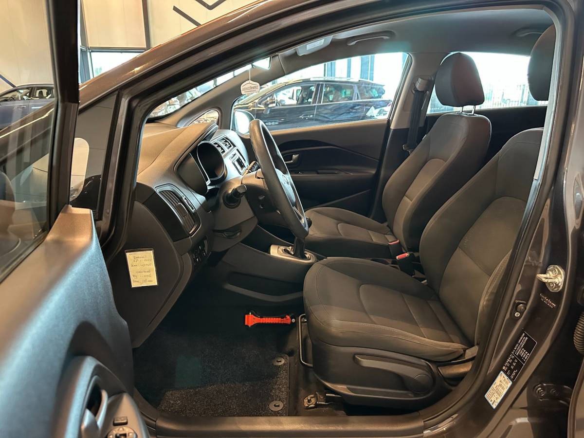 Kia Rio Kia Rio 1.2 CVVT 5-DRS PLUS PACK|CLIMA AIRCO|ISOFIX|AUX+Ipod+USB+12v+BLUETOOTH|START/STOP|NAP|APK 2-2-2027|OH.BEURT BIJ AFLEVERING