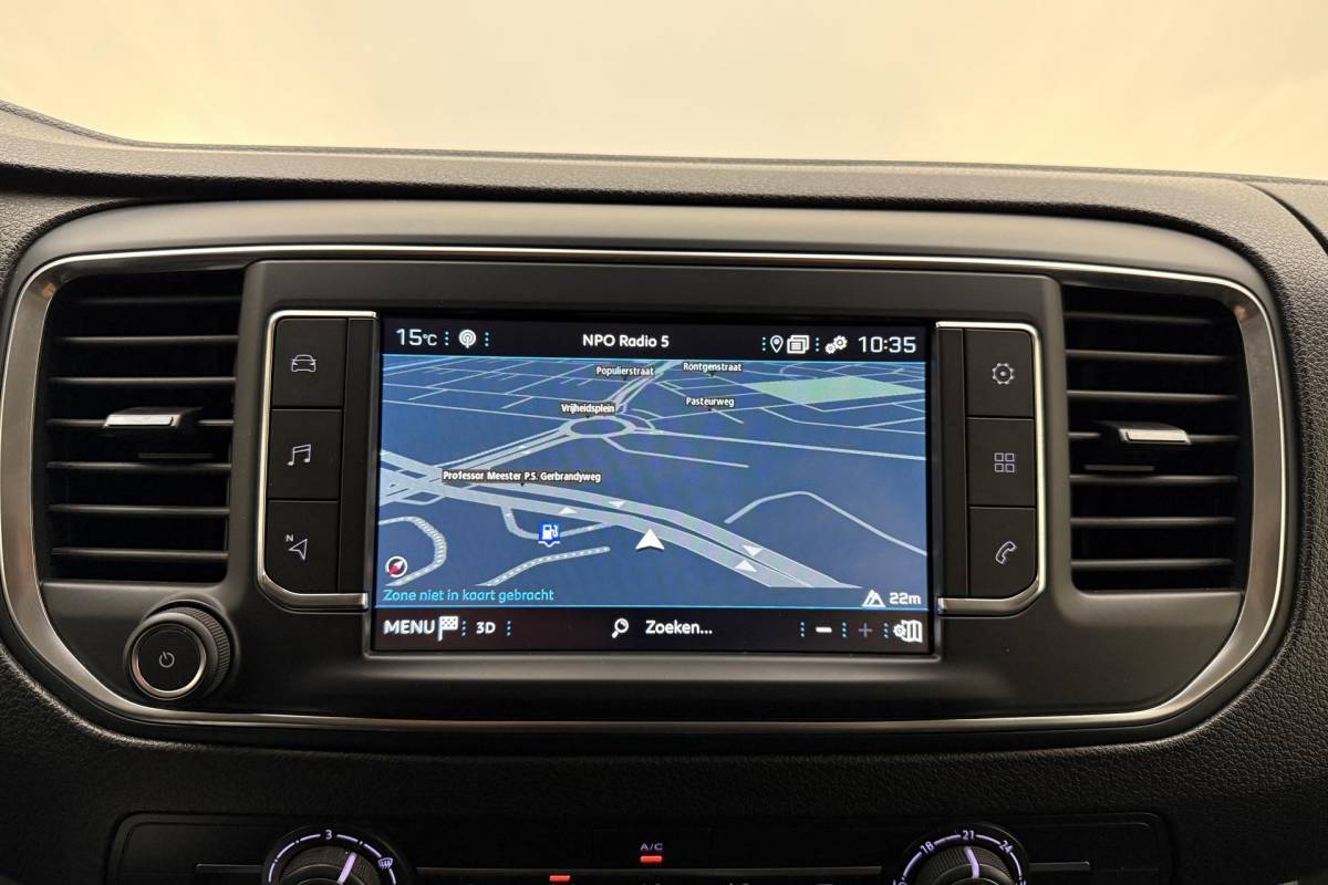 Peugeot Expert Peugeot Expert 2.0 BlueHDI 145 Standard Premium | DEMO | Airco | Navigatie | Parkeersensoren achter | Apple carplay / Android auto | Cruise control | 3 zitplaatsen |