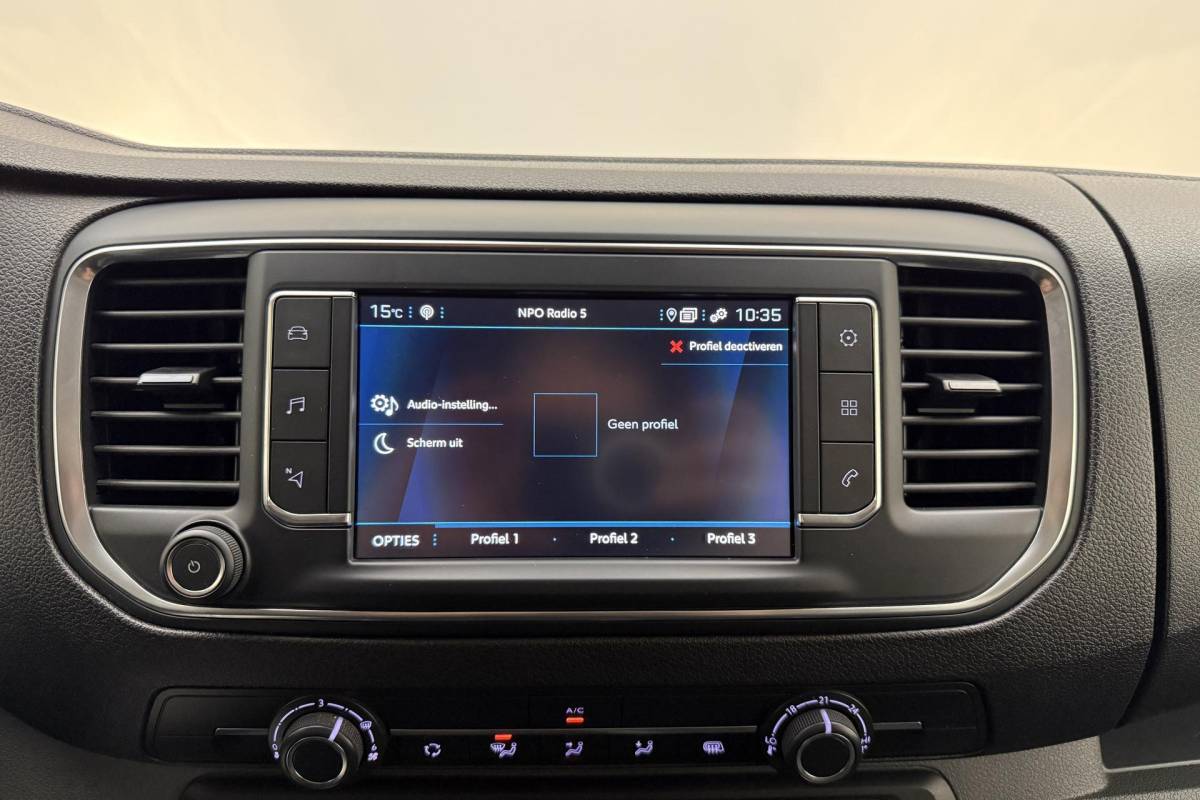 Peugeot Expert Peugeot Expert 2.0 BlueHDI 145 Standard Premium | DEMO | Airco | Navigatie | Parkeersensoren achter | Apple carplay / Android auto | Cruise control | 3 zitplaatsen |
