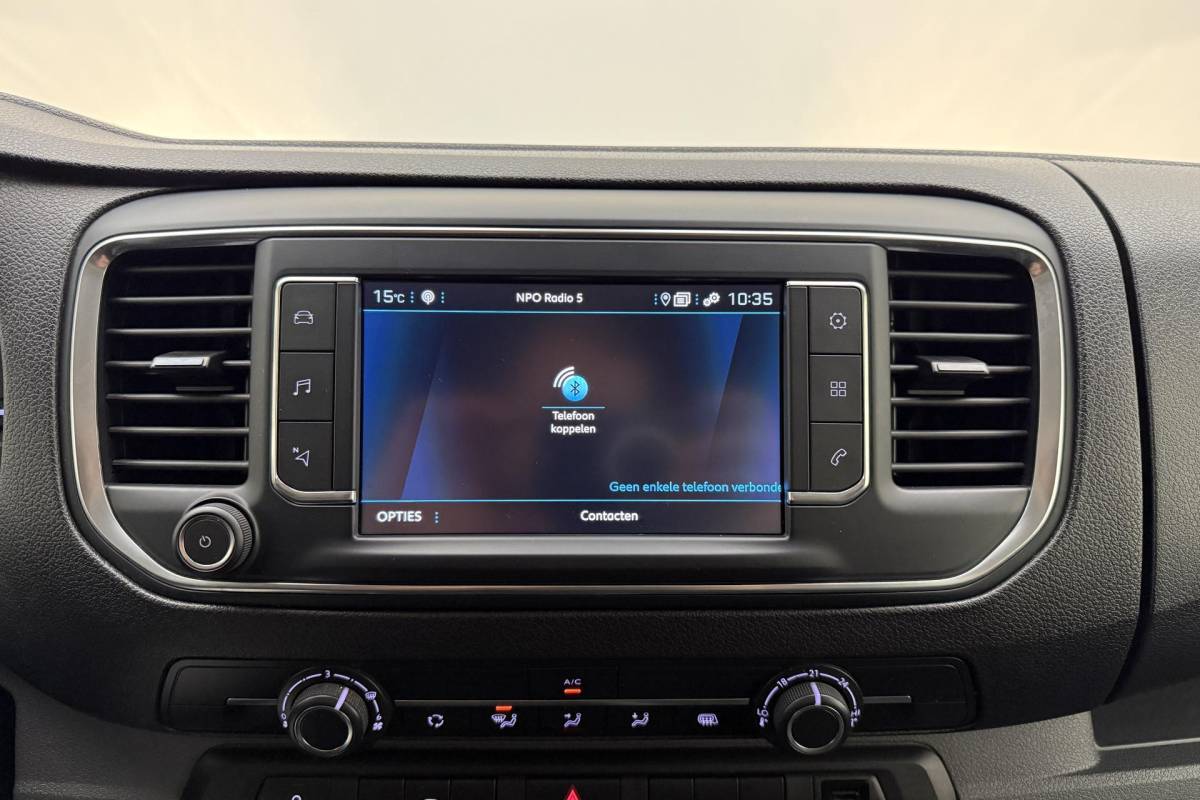 Peugeot Expert Peugeot Expert 2.0 BlueHDI 145 Standard Premium | DEMO | Airco | Navigatie | Parkeersensoren achter | Apple carplay / Android auto | Cruise control | 3 zitplaatsen |