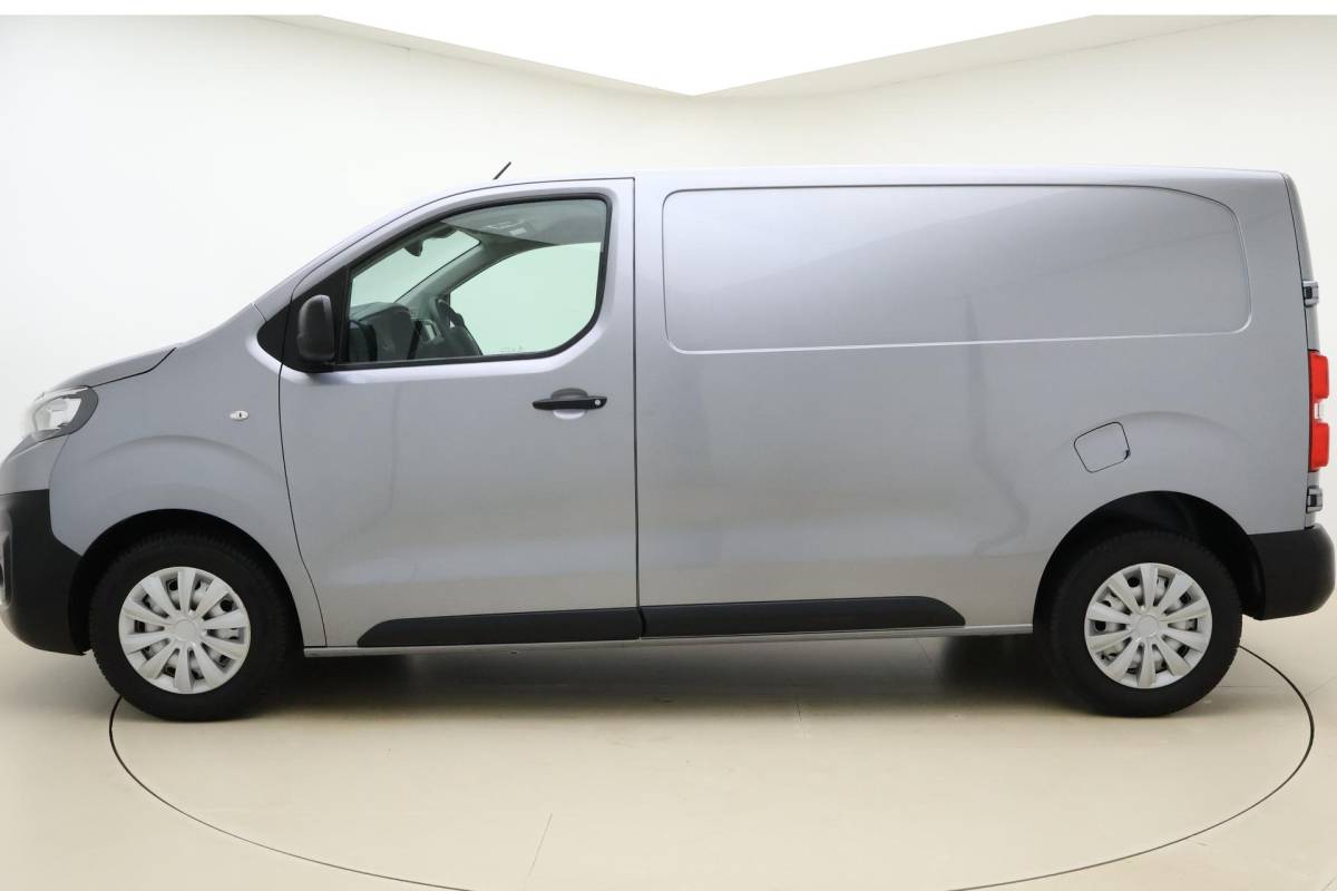 Peugeot Expert Peugeot Expert 2.0 BlueHDI 145 Standard Premium | DEMO | Airco | Navigatie | Parkeersensoren achter | Apple carplay / Android auto | Cruise control | 3 zitplaatsen |