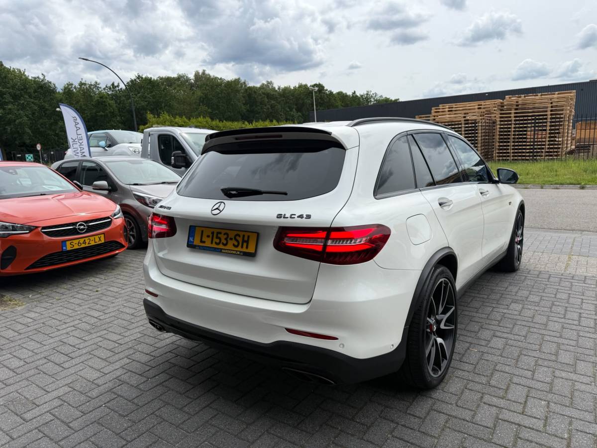 Mercedes-Benz GLC Mercedes-Benz GLC-klasse AMG 43 4MATIC | 12MND GARANTIE | KUIPSTOELEN | BURMESTER | MEMORY | PANO | ACC | STANDKACHEL | 360 CAMERA | BOMVOL | TREKHAAK |