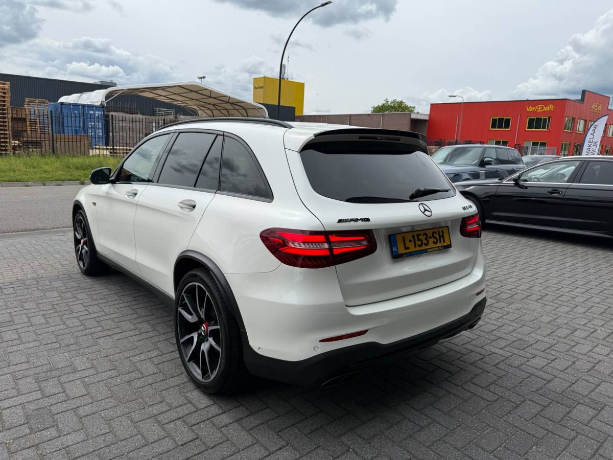 Mercedes-Benz GLC Mercedes-Benz GLC-klasse AMG 43 4MATIC | 12MND GARANTIE | KUIPSTOELEN | BURMESTER | MEMORY | PANO | ACC | STANDKACHEL | 360 CAMERA | BOMVOL | TREKHAAK |