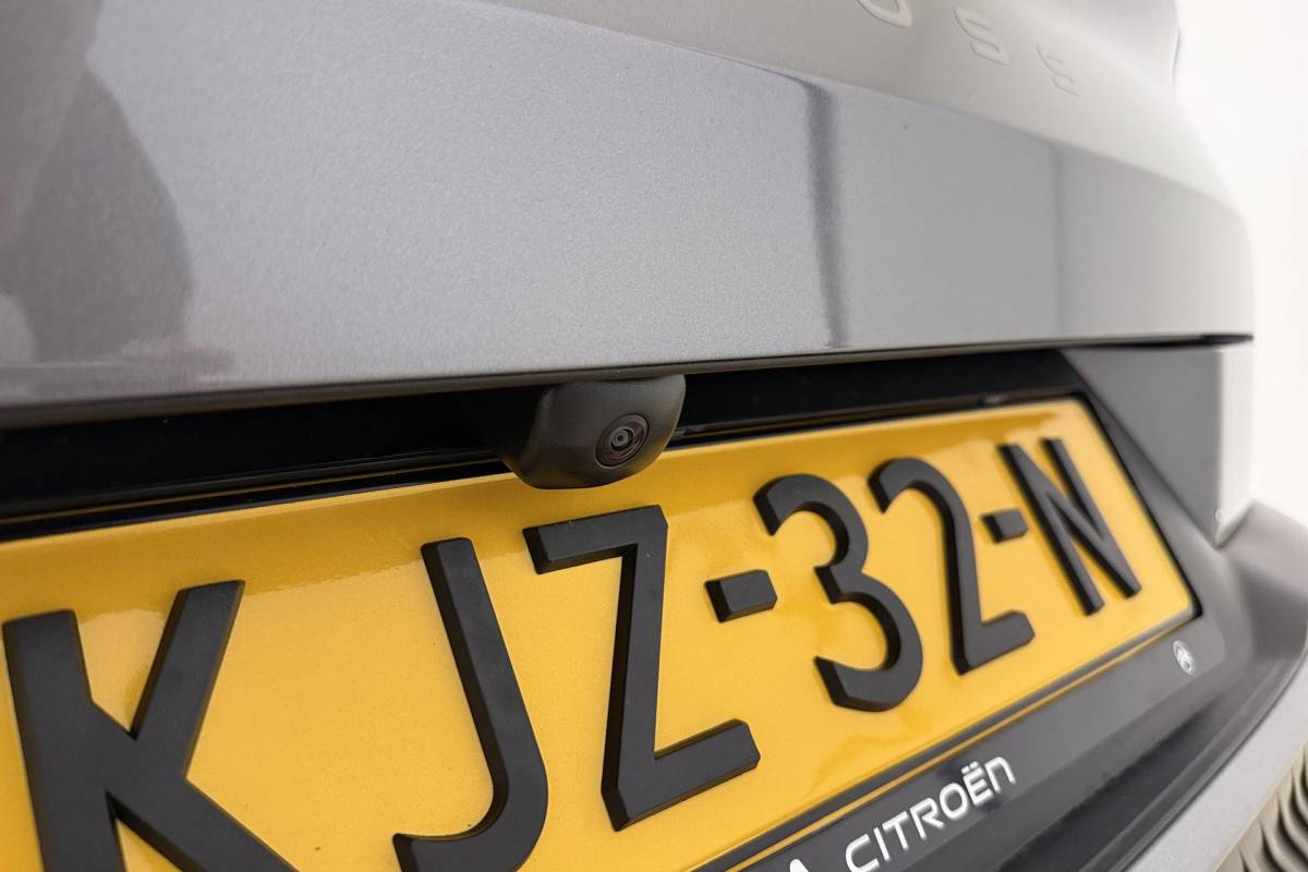 Citroën ë-C3 Aircross Citroen Ë-C3 Aircross Max 113pk Extended Range 54 kWh | stoelverwarming | Apple/Android carplay | Navigatie |  Achteruitrijcamera | Geluidsisolerend glas | 11kw laadkabel | Dodehoekdetectie | Regensensor | Stuurbediening Voor/Achter parkeersensoren