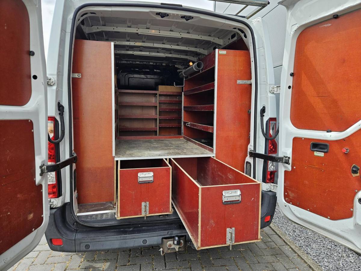 Renault Master Renault Master 2.3 dCi L1H1 Airco Navi 110 PK inrichting Imp