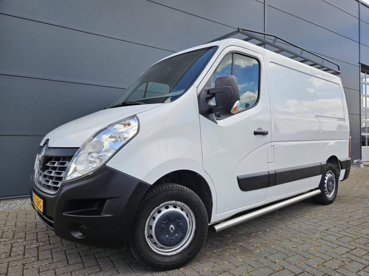Renault Master Renault Master 2.3 dCi L1H1 Airco Navi 110 PK inrichting Imp