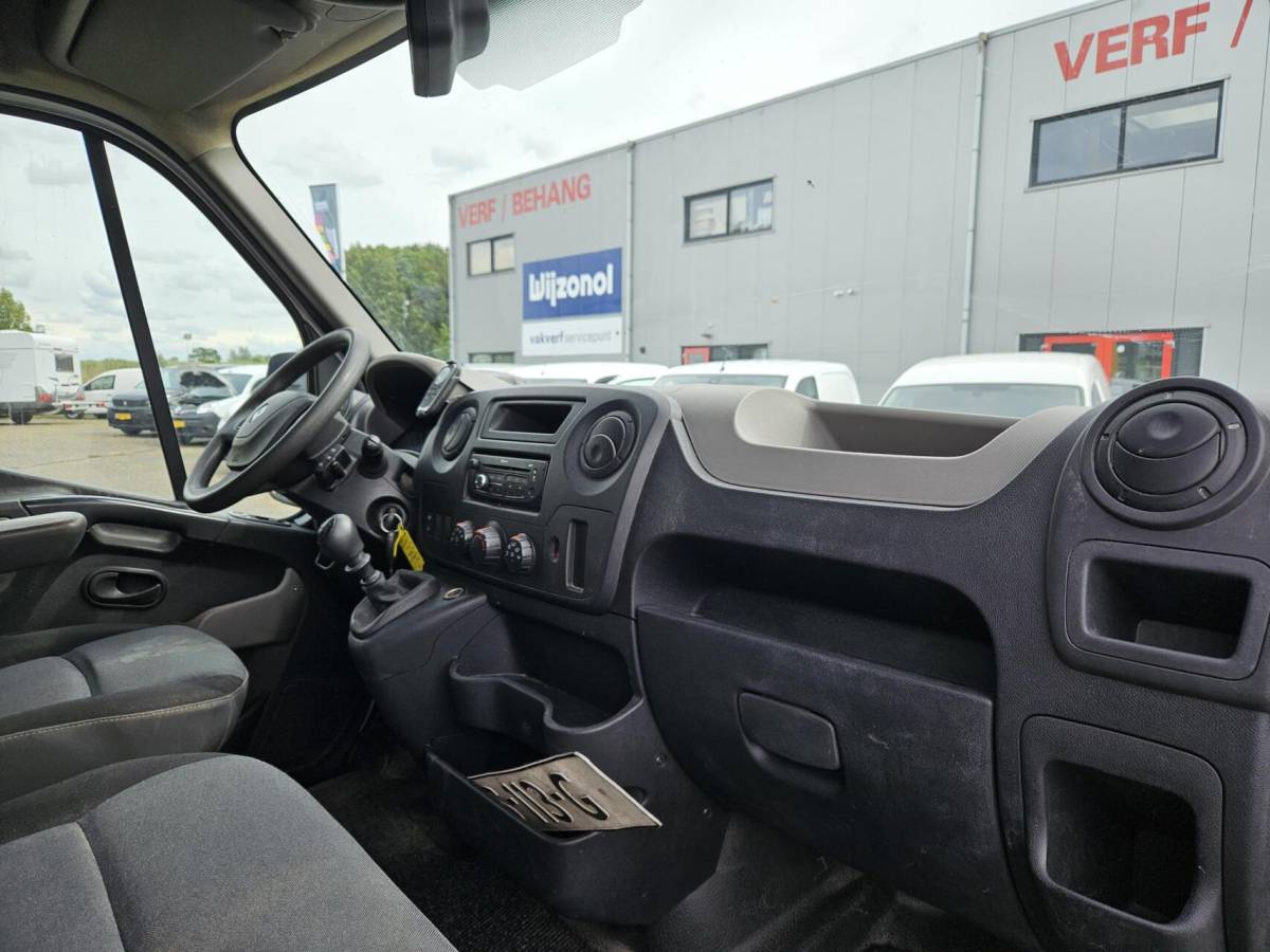 Renault Master Renault Master 2.3 dCi L1H1 Airco Navi 110 PK inrichting Imp
