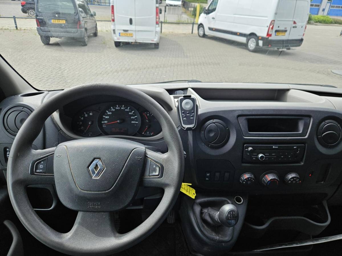 Renault Master Renault Master 2.3 dCi L1H1 Airco Navi 110 PK inrichting Imp