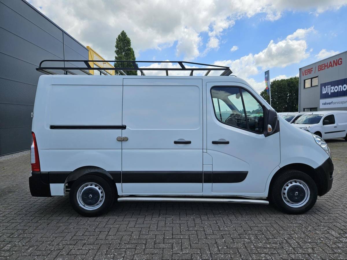 Renault Master Renault Master 2.3 dCi L1H1 Airco Navi 110 PK inrichting Imp