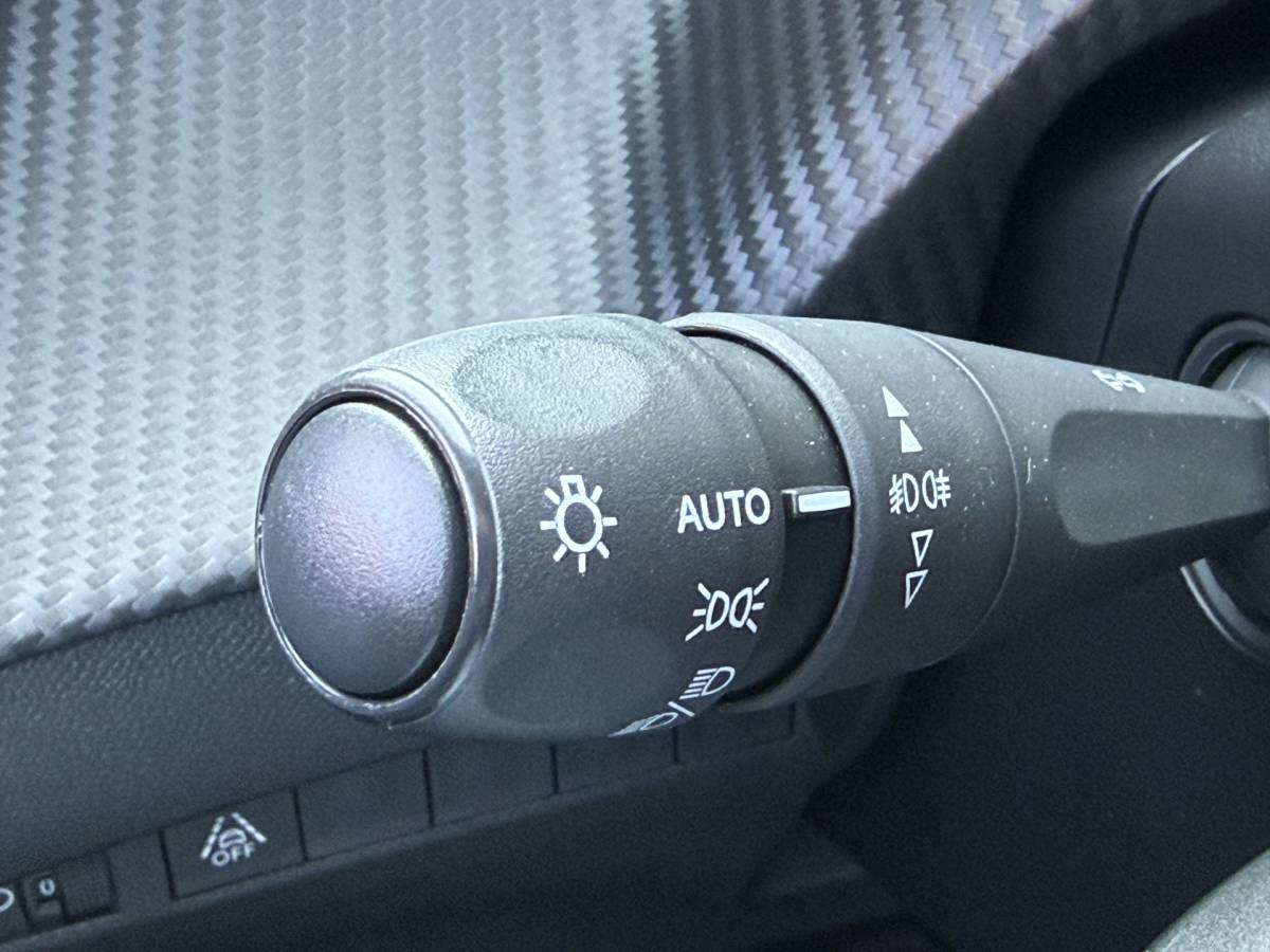 Peugeot 2008 Peugeot 2008 BWJ 2020 1.2 PureTech 101 PK Blue Lease Active FULL LED | 360 CAMERA | CARPLAY + ANDROID | DAB + | NAVI | CLIMA | CRUISE | LMV | PDC