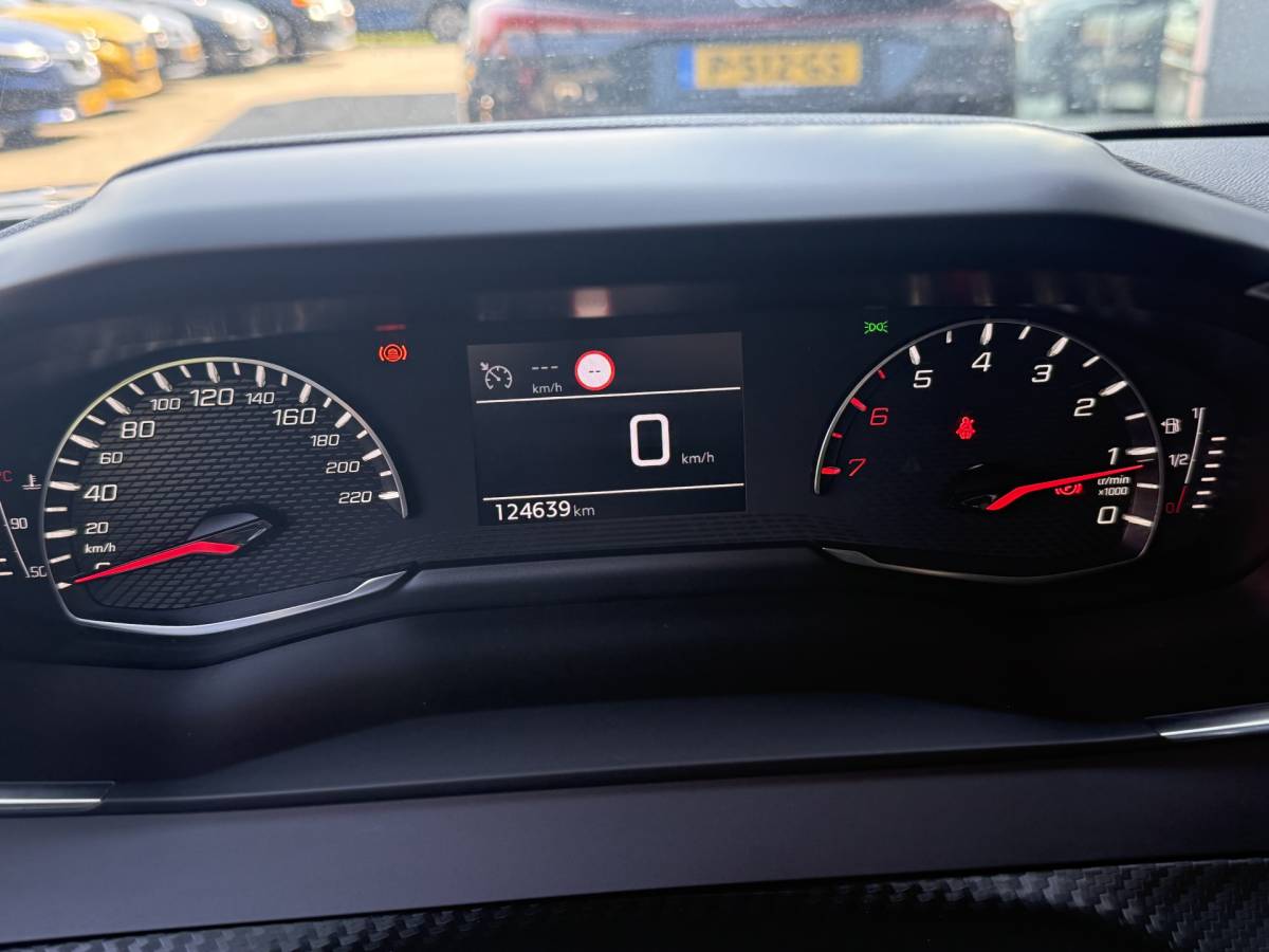 Peugeot 2008 Peugeot 2008 BWJ 2020 1.2 PureTech 101 PK Blue Lease Active FULL LED | 360 CAMERA | CARPLAY + ANDROID | DAB + | NAVI | CLIMA | CRUISE | LMV | PDC