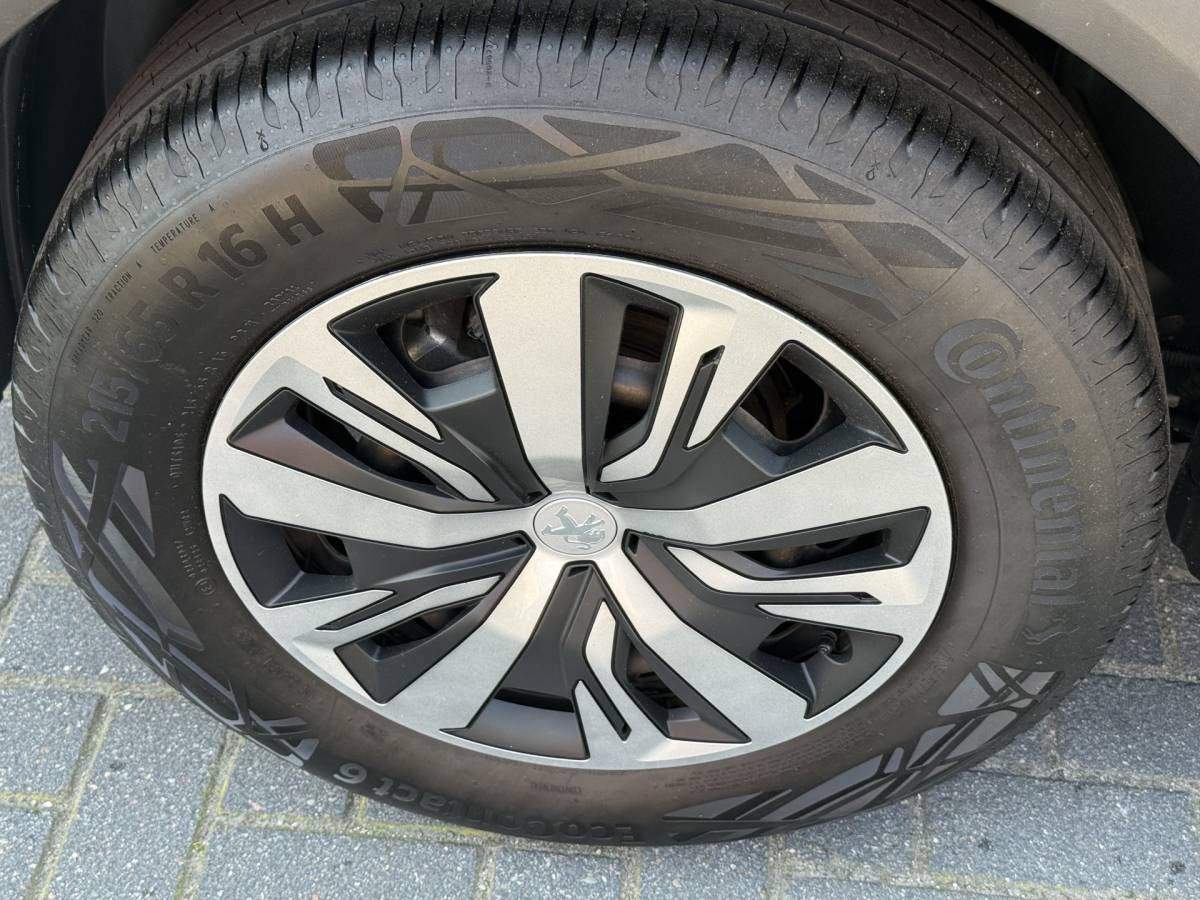 Peugeot 2008 Peugeot 2008 BWJ 2020 1.2 PureTech 101 PK Blue Lease Active FULL LED | 360 CAMERA | CARPLAY + ANDROID | DAB + | NAVI | CLIMA | CRUISE | LMV | PDC