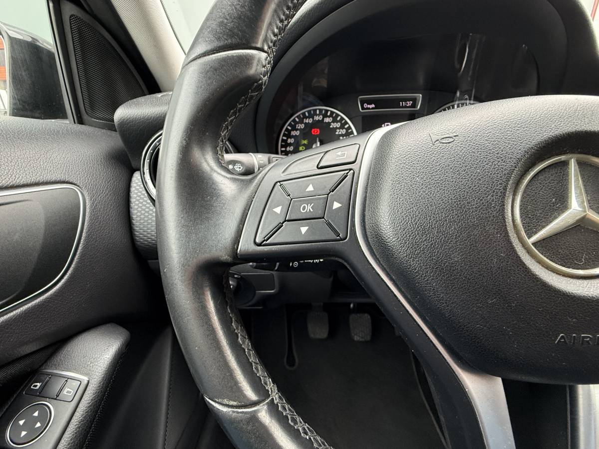 Mercedes-Benz A-Klasse Mercedes-Benz A-klasse BWJ 2014 180 123 pk Ambition NAVI | CLIMA | CRUISE | BLUETOOTH | LMV | PDC