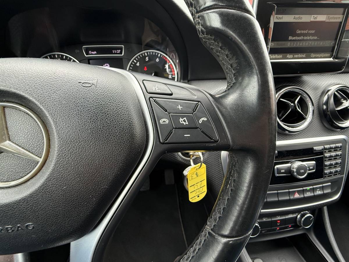 Mercedes-Benz A-Klasse Mercedes-Benz A-klasse BWJ 2014 180 123 pk Ambition NAVI | CLIMA | CRUISE | BLUETOOTH | LMV | PDC