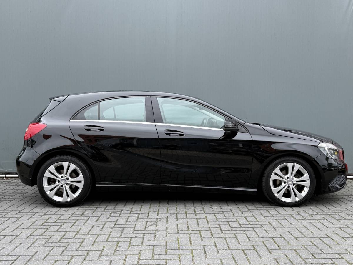 Mercedes-Benz A-Klasse Mercedes-Benz A-klasse BWJ 2014 180 123 pk Ambition NAVI | CLIMA | CRUISE | BLUETOOTH | LMV | PDC