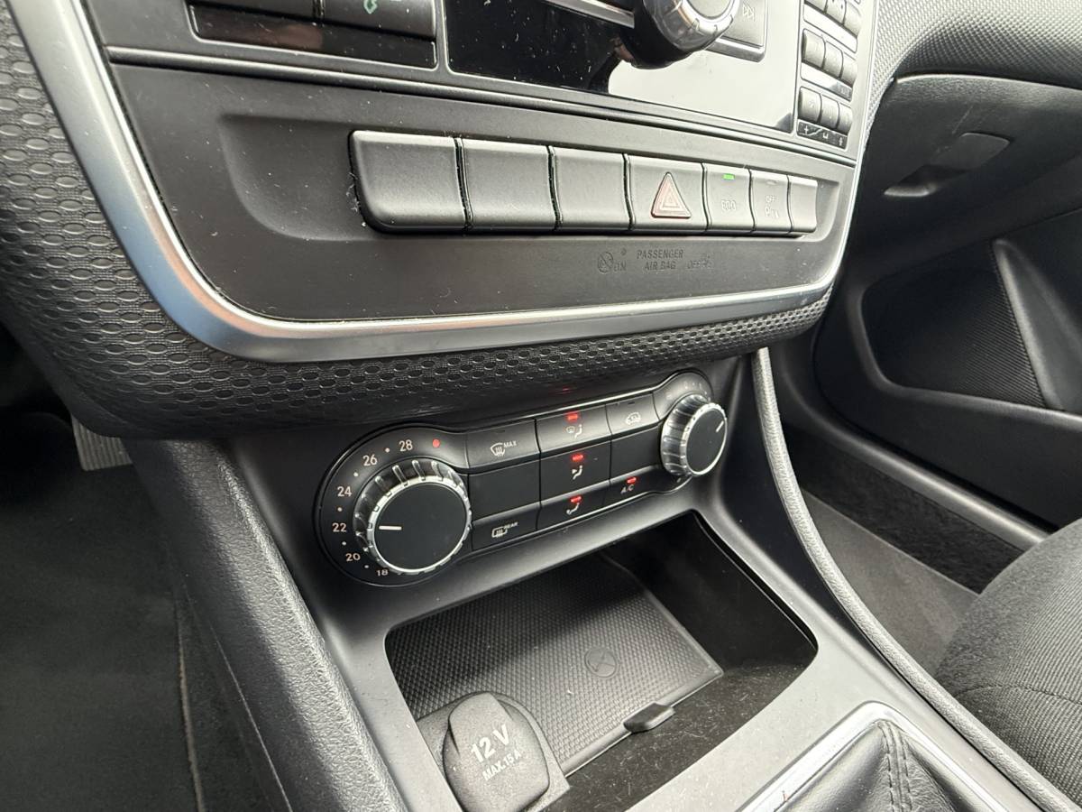 Mercedes-Benz A-Klasse Mercedes-Benz A-klasse BWJ 2014 180 123 pk Ambition NAVI | CLIMA | CRUISE | BLUETOOTH | LMV | PDC