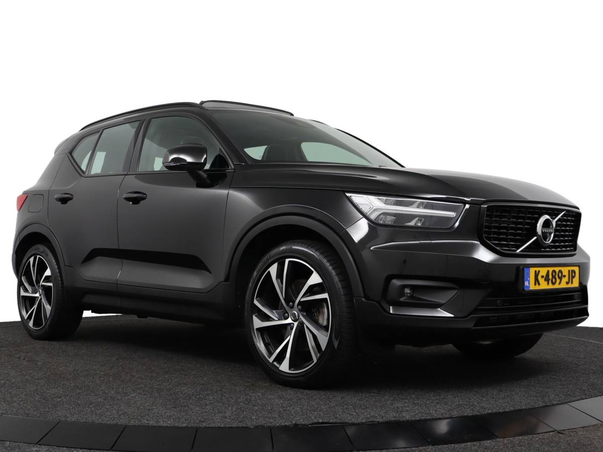 Volvo XC40 Volvo XC40 1.5 T5 Recharge R-Design Plug-in Full options/Pano/Trekhaak