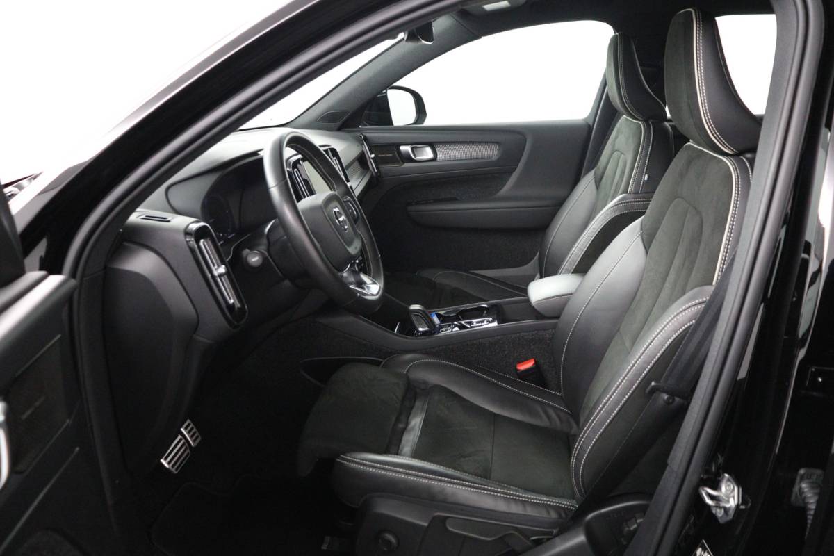 Volvo XC40 Volvo XC40 1.5 T5 Recharge R-Design Plug-in Full options/Pano/Trekhaak