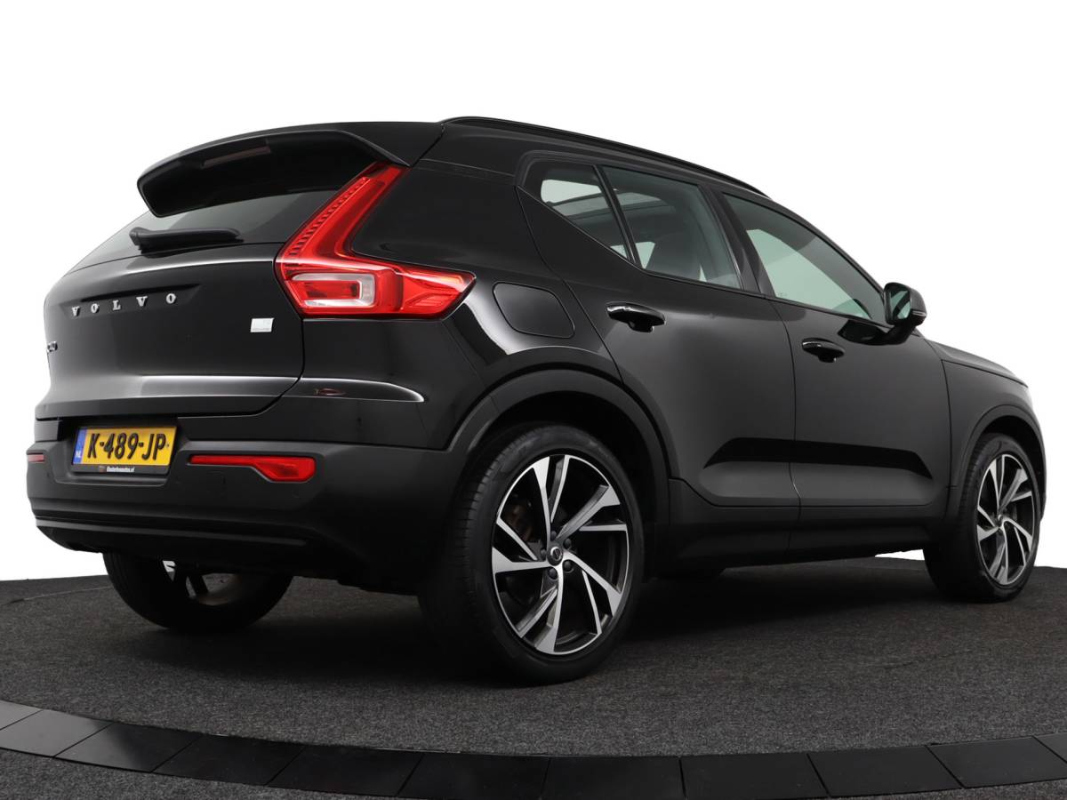 Volvo XC40 Volvo XC40 1.5 T5 Recharge R-Design Plug-in Full options/Pano/Trekhaak