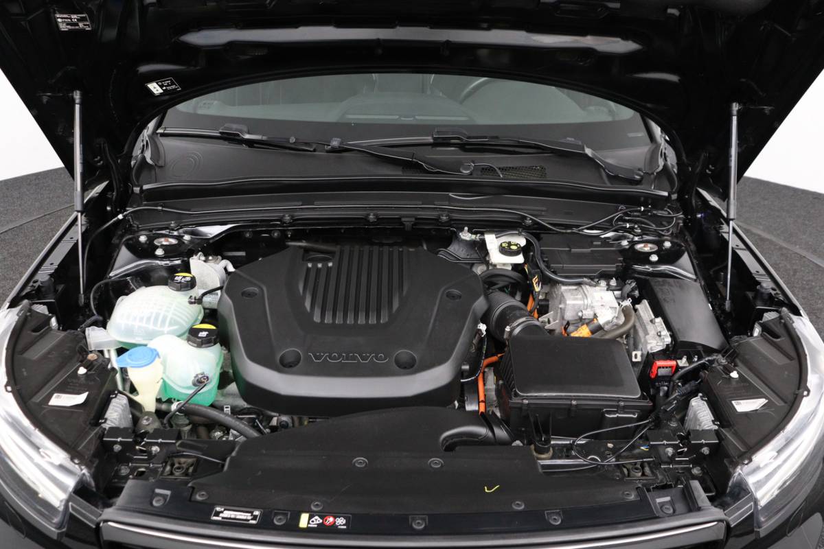 Volvo XC40 Volvo XC40 1.5 T5 Recharge R-Design Plug-in Full options/Pano/Trekhaak