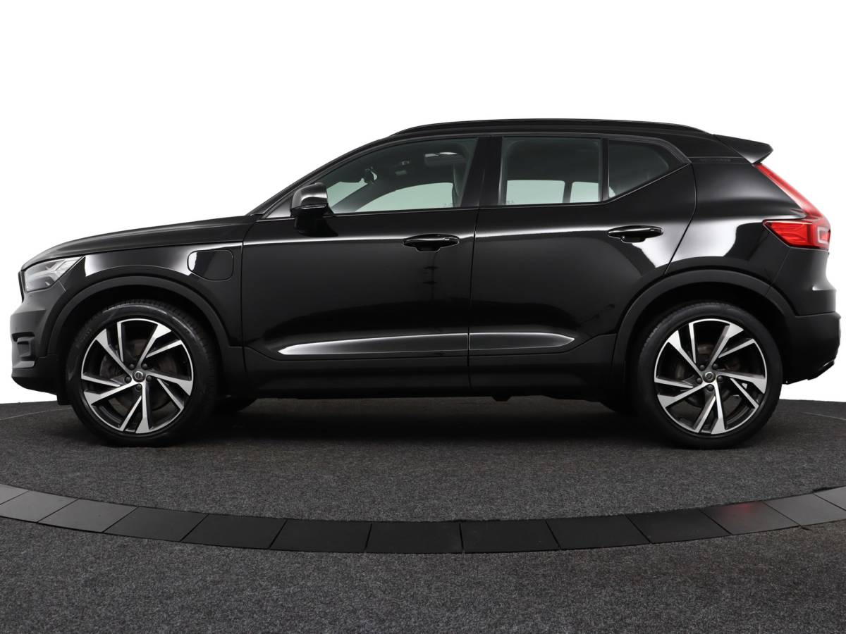 Volvo XC40 Volvo XC40 1.5 T5 Recharge R-Design Plug-in Full options/Pano/Trekhaak
