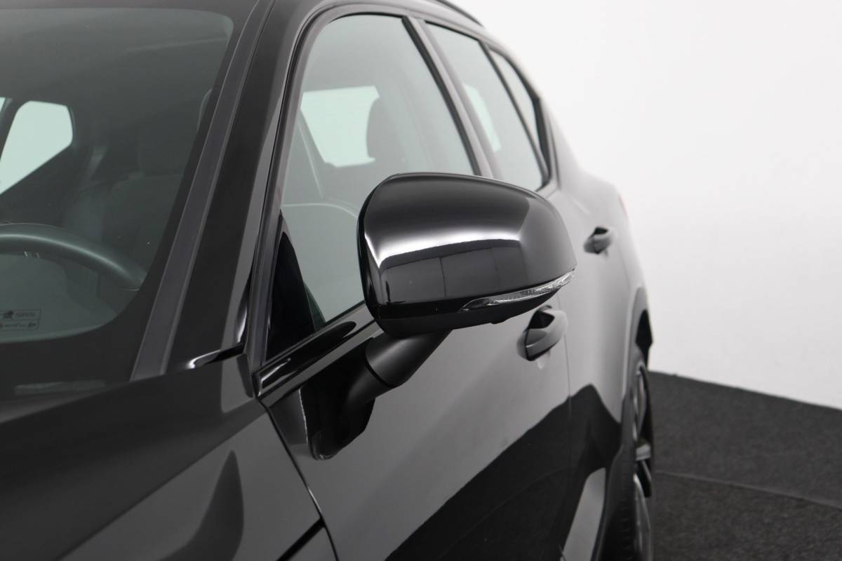 Volvo XC40 Volvo XC40 1.5 T5 Recharge R-Design Plug-in Full options/Pano/Trekhaak