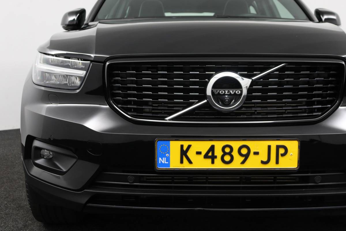 Volvo XC40 Volvo XC40 1.5 T5 Recharge R-Design Plug-in Full options/Pano/Trekhaak