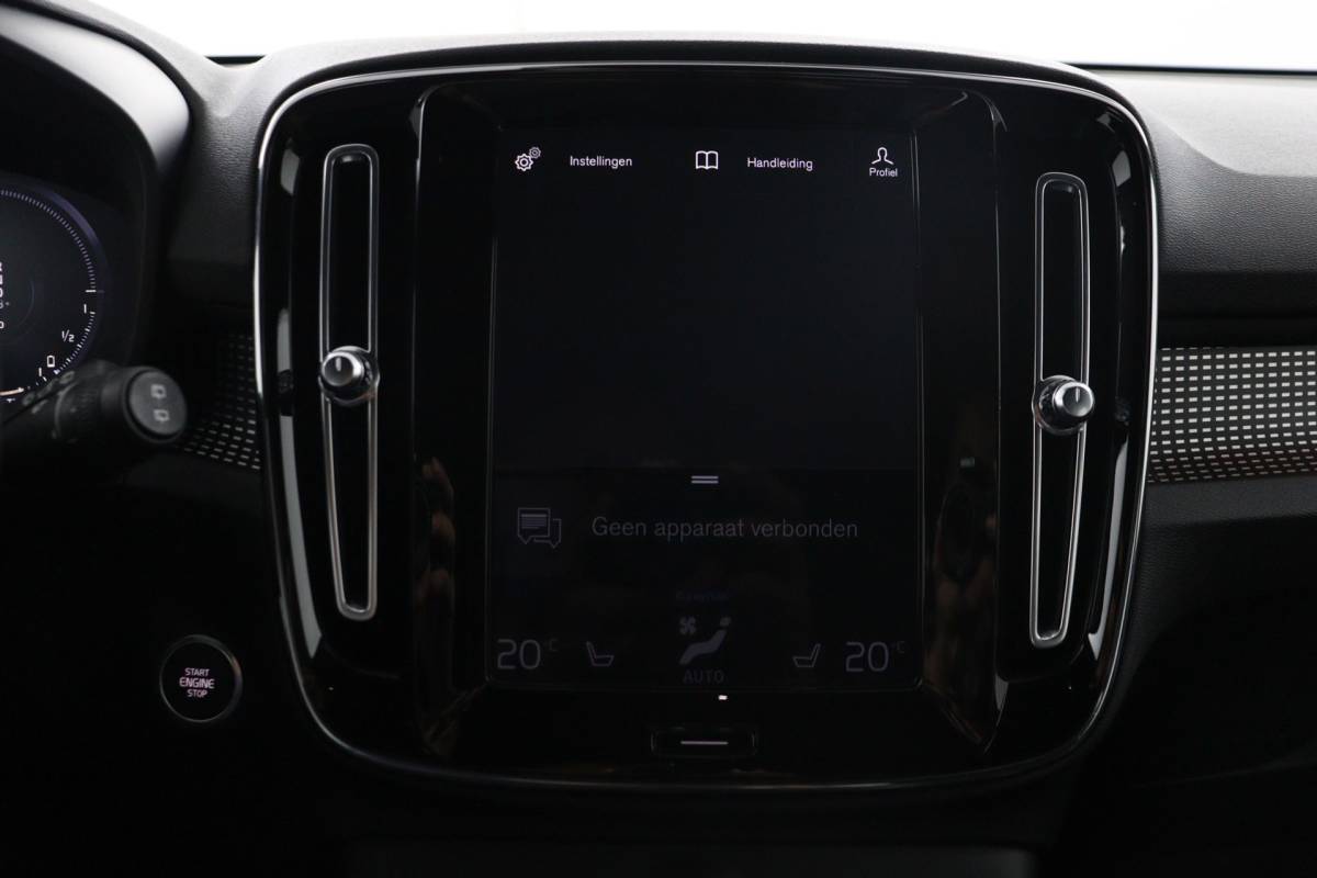 Volvo XC40 Volvo XC40 1.5 T5 Recharge R-Design Plug-in Full options/Pano/Trekhaak
